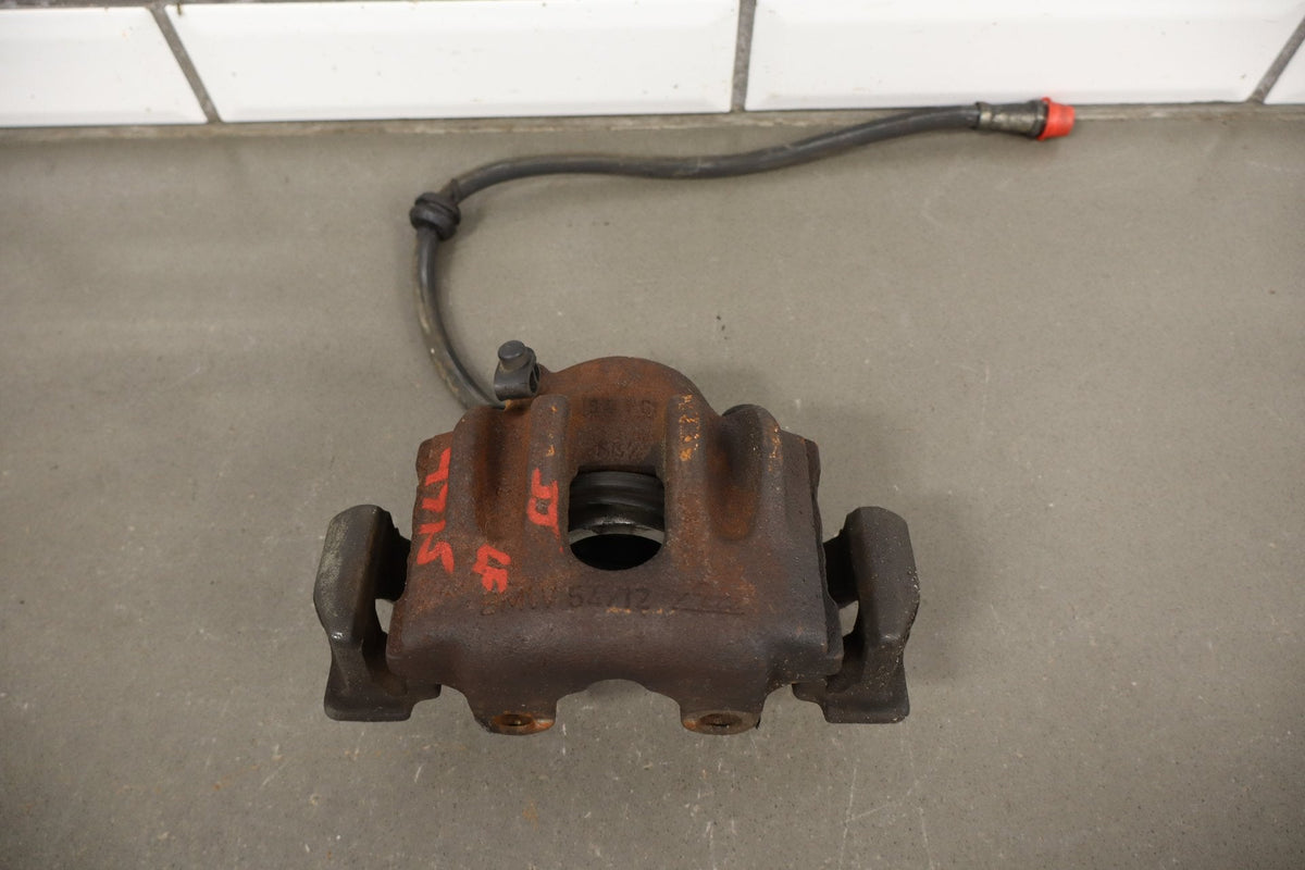 1996-1998 BMW Z3 Pair - Front Calipers