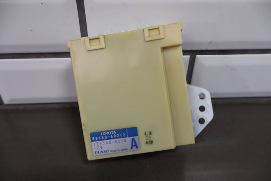 1996 - 1998 Lexus LX450 Air Conditioning Amplifier Module
