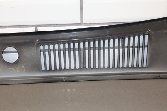 1996 - 1998 Lexus LX450 Front Center Cowl Vent Panel