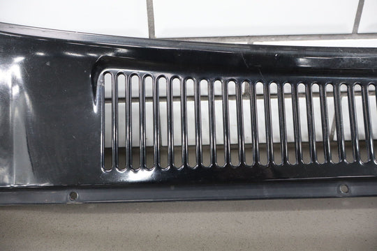 1996 - 1998 Lexus LX450 Front Center Cowl Vent Panel