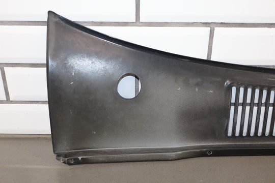1996 - 1998 Lexus LX450 Front Center Cowl Vent Panel
