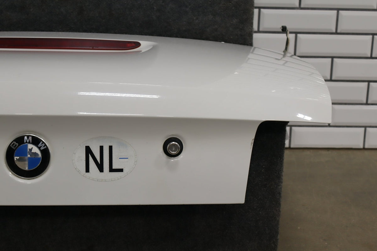 1996-1999 BMW Z3 1.9i Decklid/Tailgate White