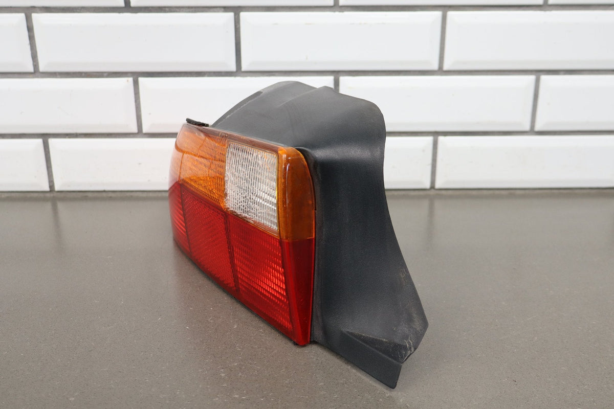 1996-1999 BMW Z3 LH Left Tail Light OEM 63218389713