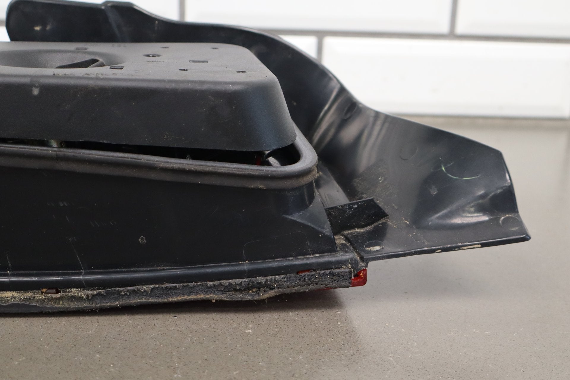 1996-1999 BMW Z3 RH Right Tail Light OEM 63218389714