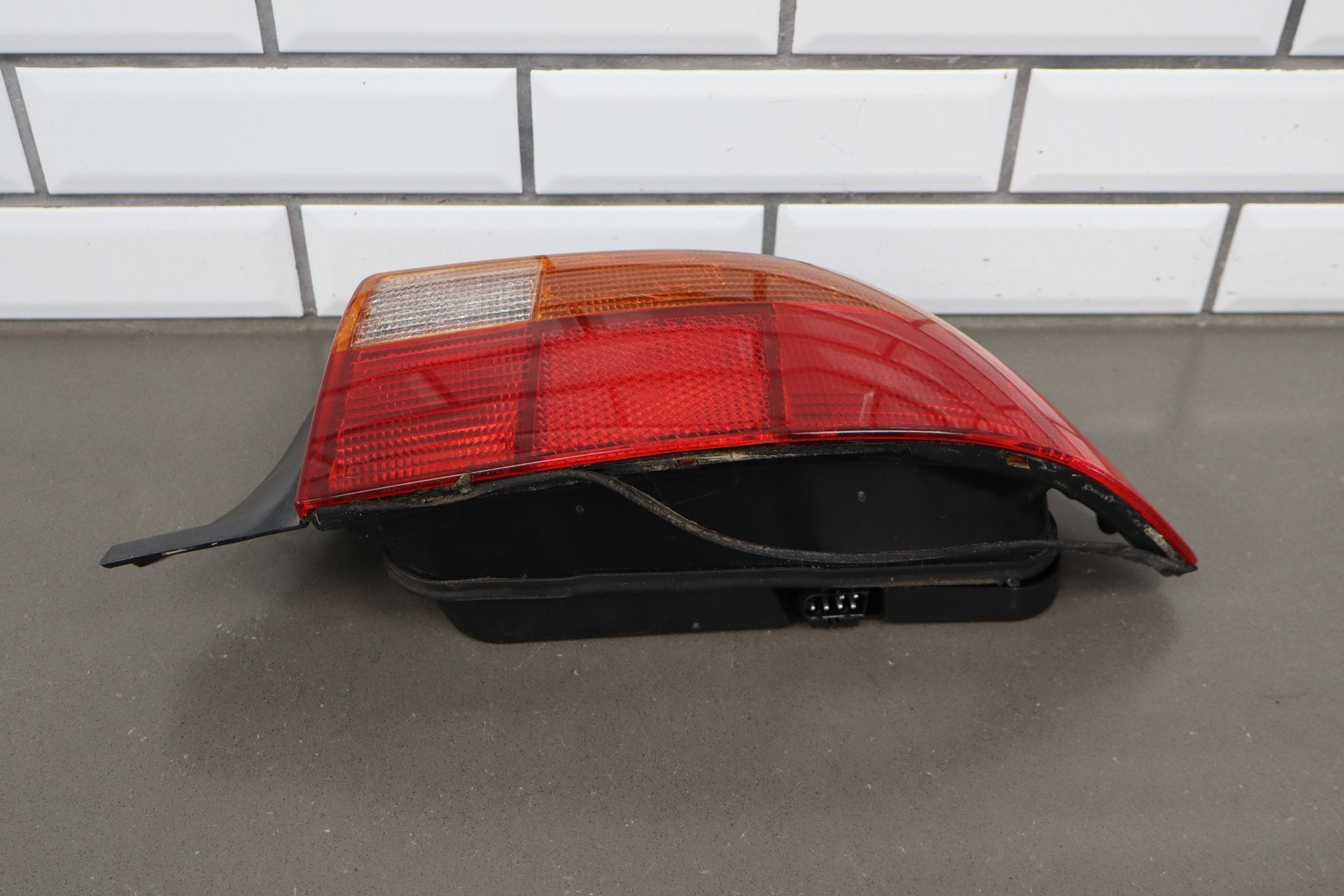 1996-1999 BMW Z3 RH Right Tail Light OEM 63218389714
