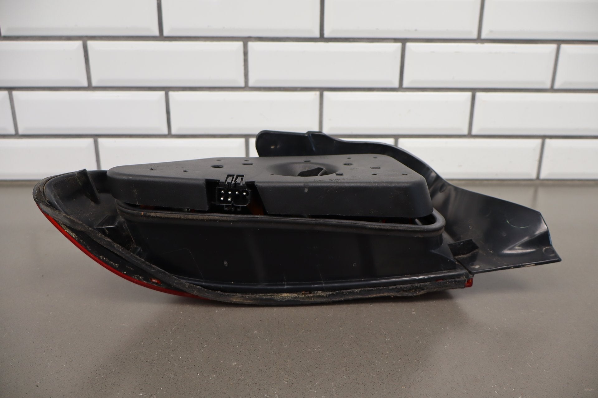 1996-1999 BMW Z3 RH Right Tail Light OEM 63218389714