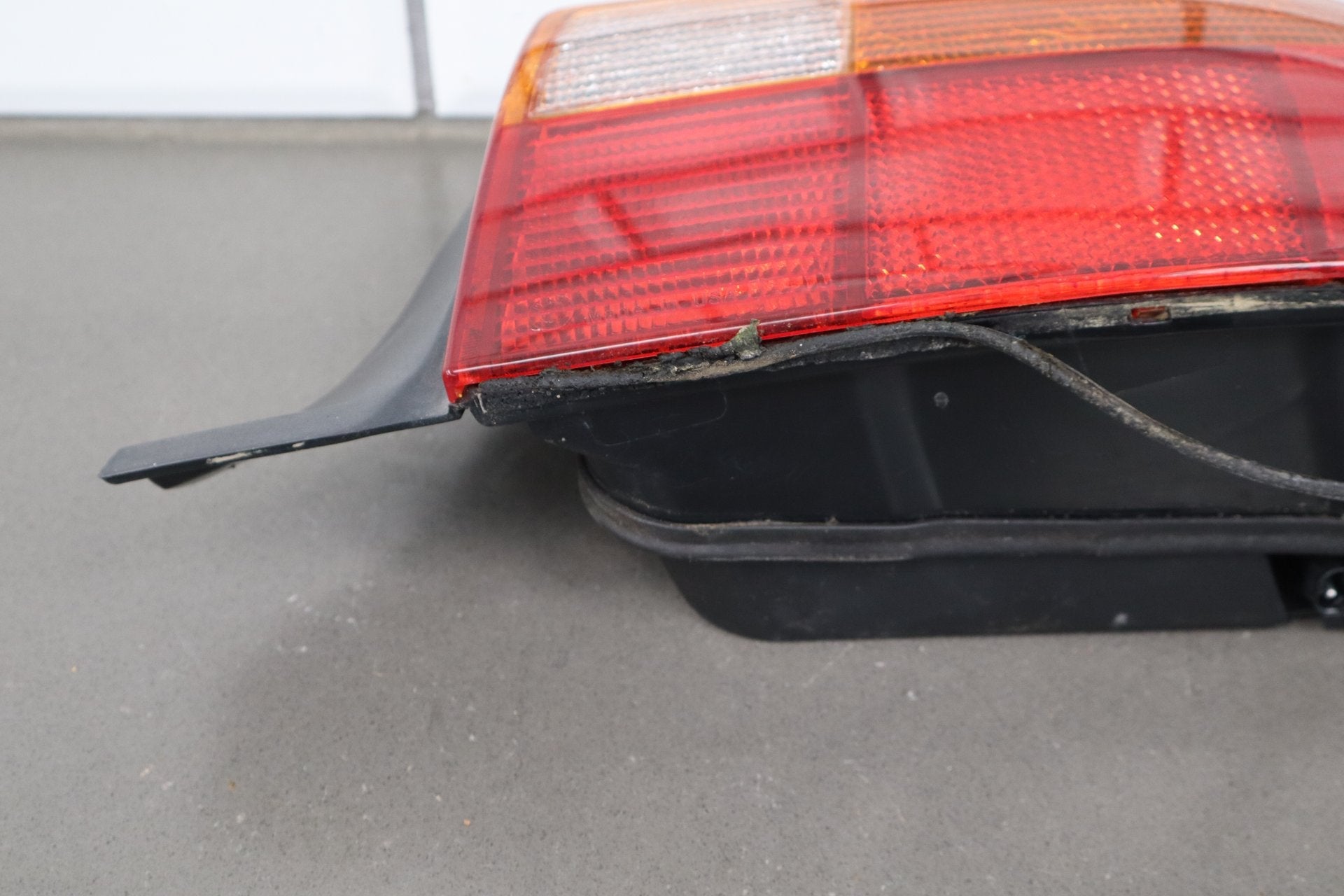 1996-1999 BMW Z3 RH Right Tail Light OEM 63218389714