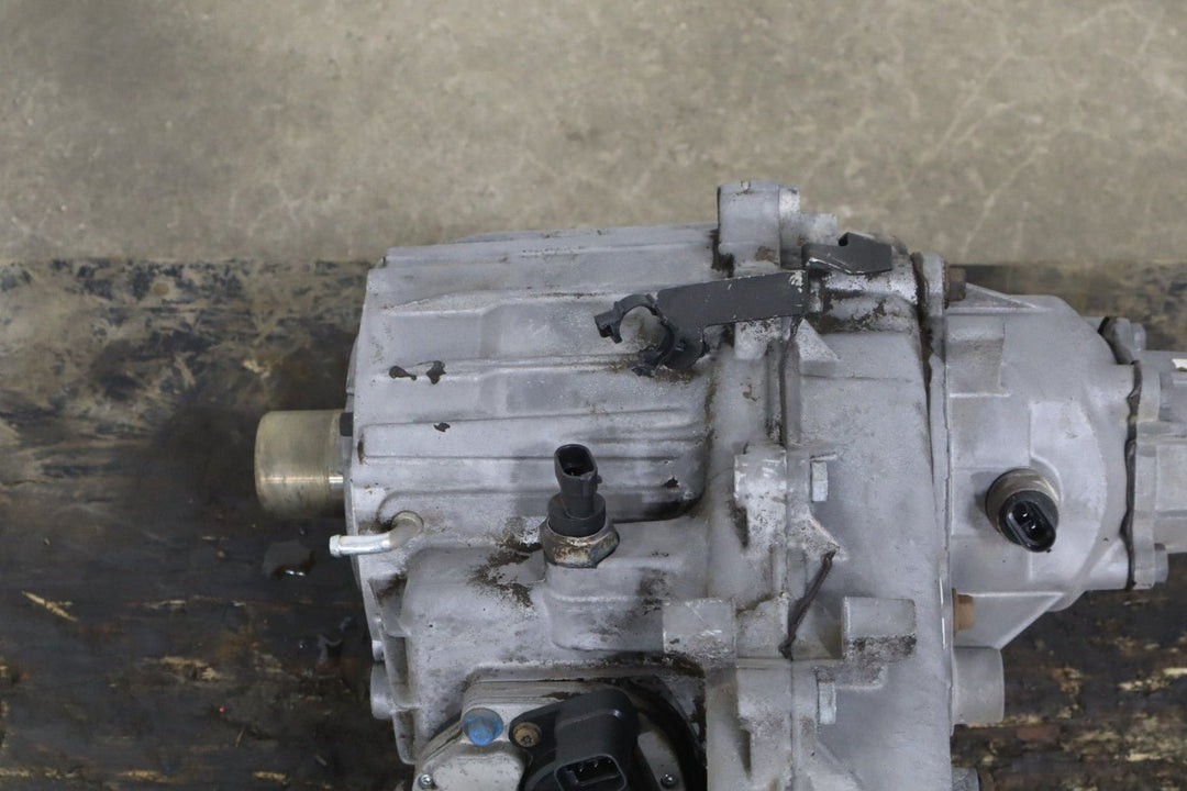 1996 - 1999 GMC Suburban Transfer Case 24228430 OEM