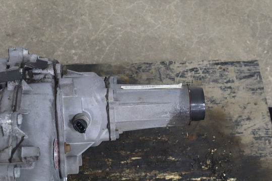 1996 - 1999 GMC Suburban Transfer Case 24228430 OEM