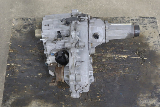 1996 - 1999 GMC Suburban Transfer Case 24228430 OEM