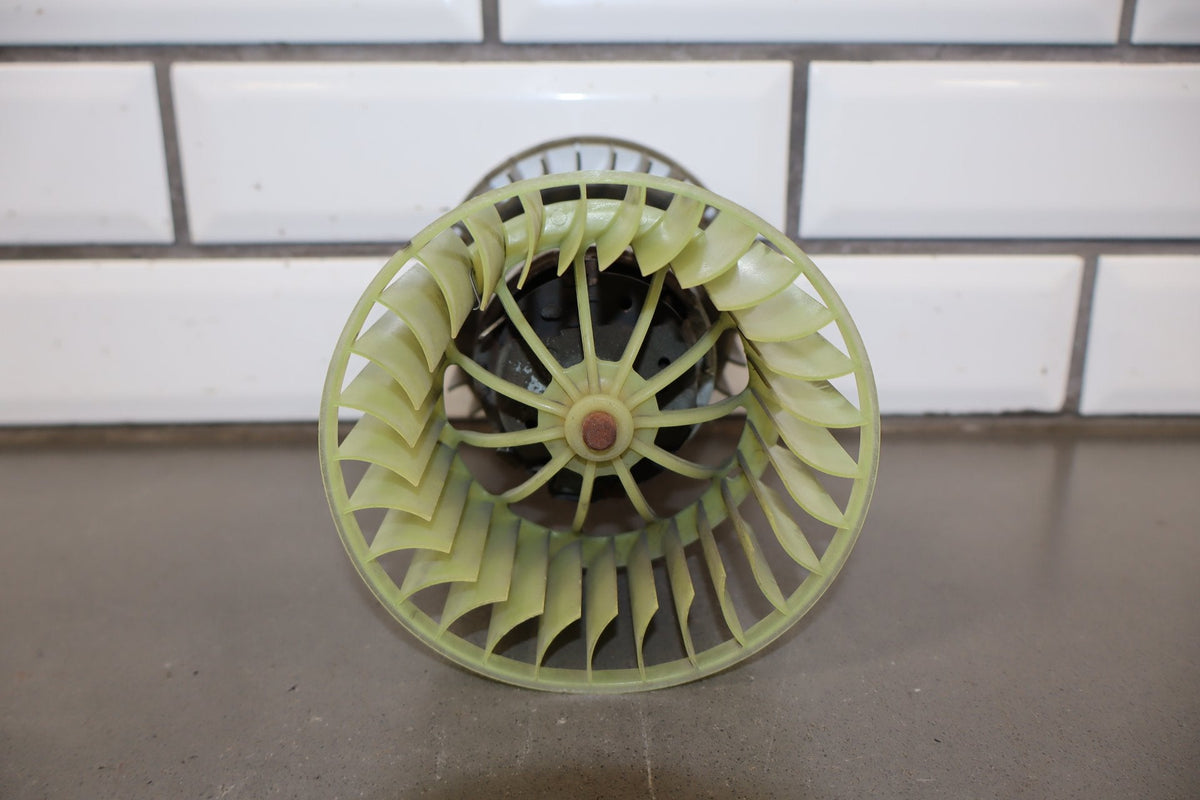 1996-2000 BMW Z3 E36/7 Blower Motor 64-11-1-370-930