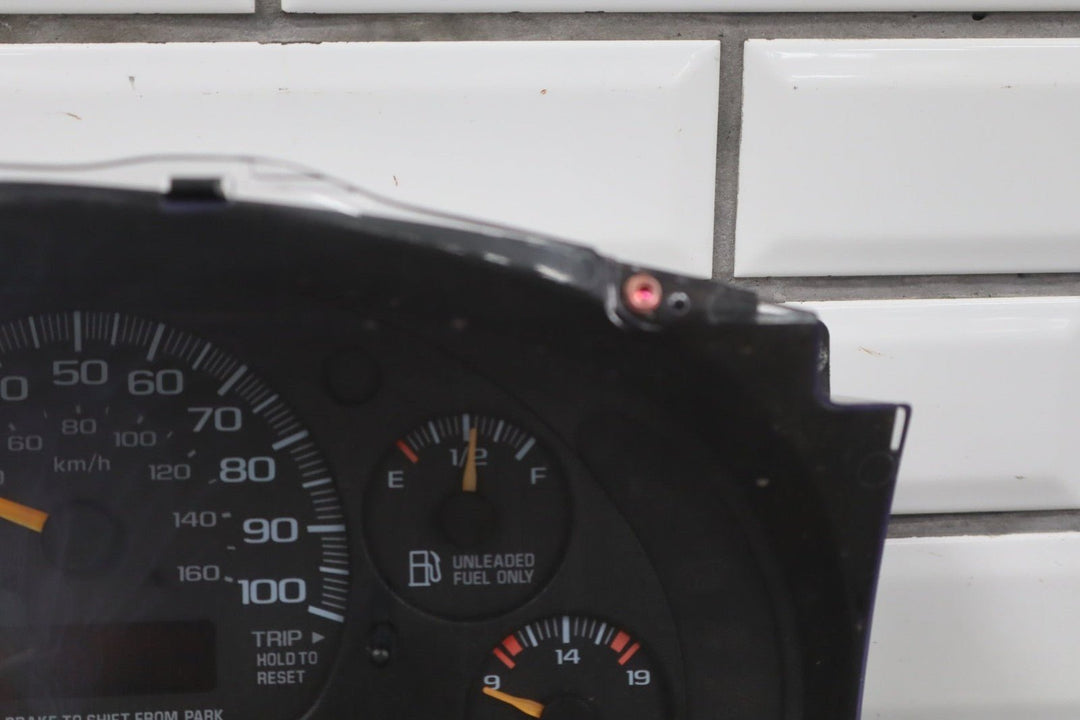 1996 - 2000 GMC Savana Speedometer 94894 Miles