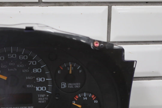 1996 - 2000 GMC Savana Speedometer 94894 Miles