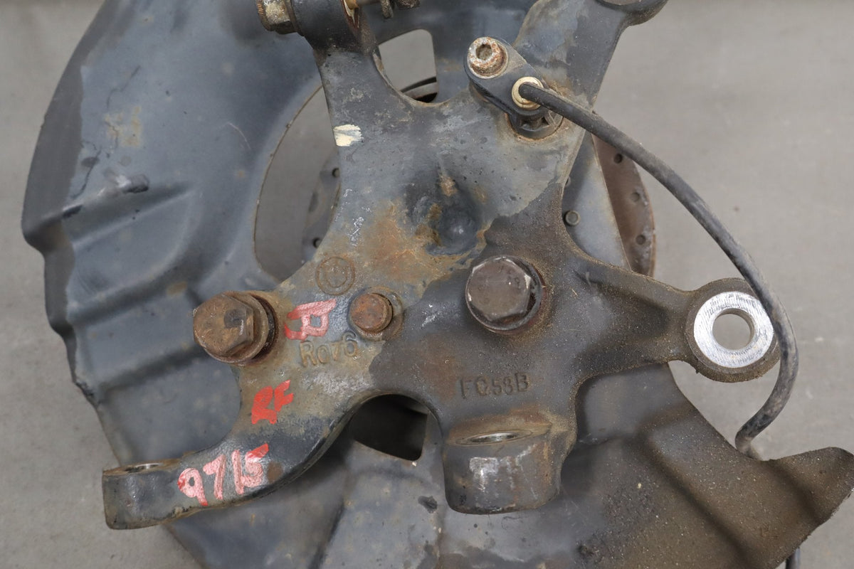 1996-2002 BMW Z3 1.9i Right Front Spindle 31211092080