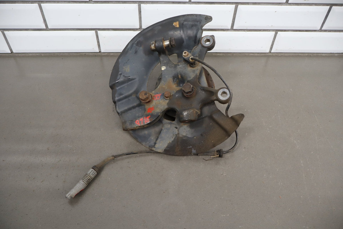 1996-2002 BMW Z3 1.9i Right Front Spindle 31211092080