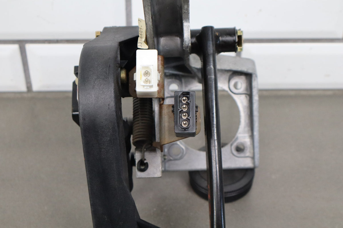 1996-2002 BMW Z3 E36/7 Manual Transmission Clutch Brake Pedals OEM