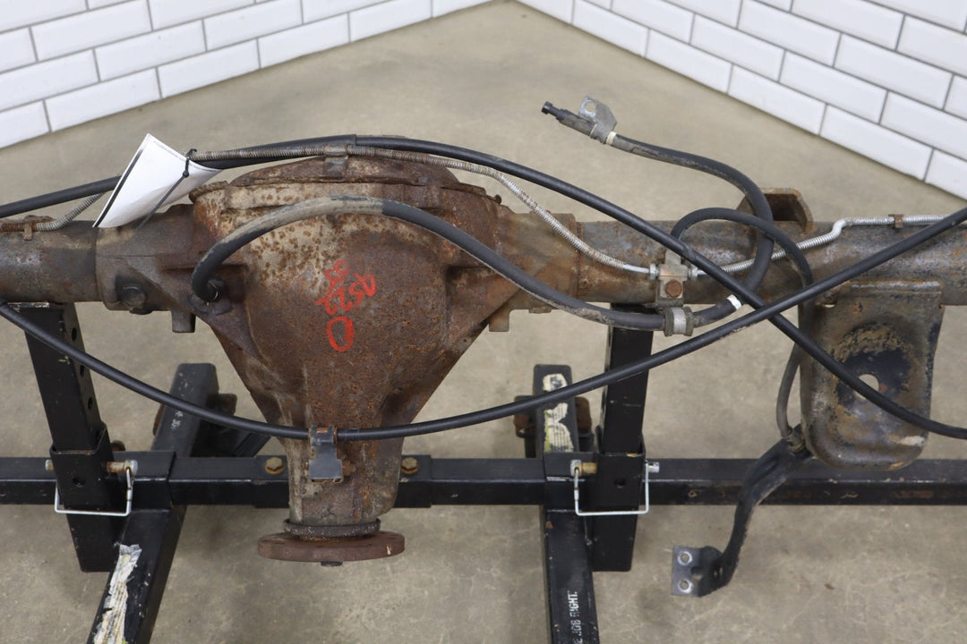 1996 - 2002 GMC Savana Chevrolet Express 1500 3.42 Rear Axle Assembly OEM
