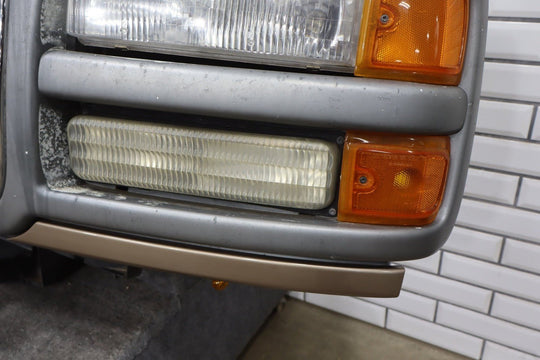 1996 - 2002 GMC Savana Front Composite Headlight Grille OEM Kit