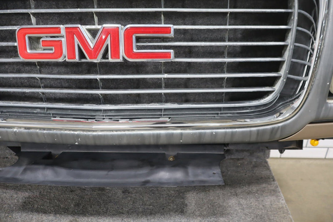 1996 - 2002 GMC Savana Front Composite Headlight Grille OEM Kit