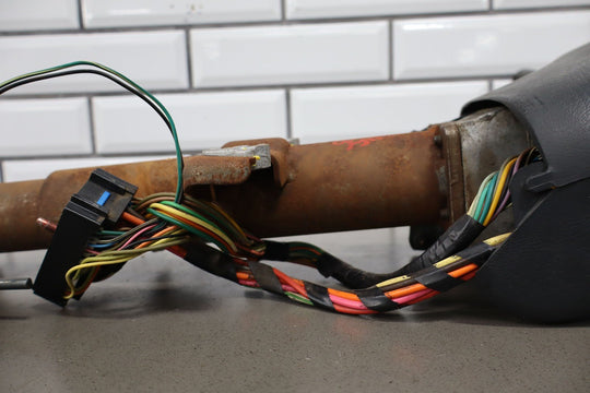 1996 Chevy Silverado C3500 Tilt Steering Column with Key/Switches GMT400 OBS