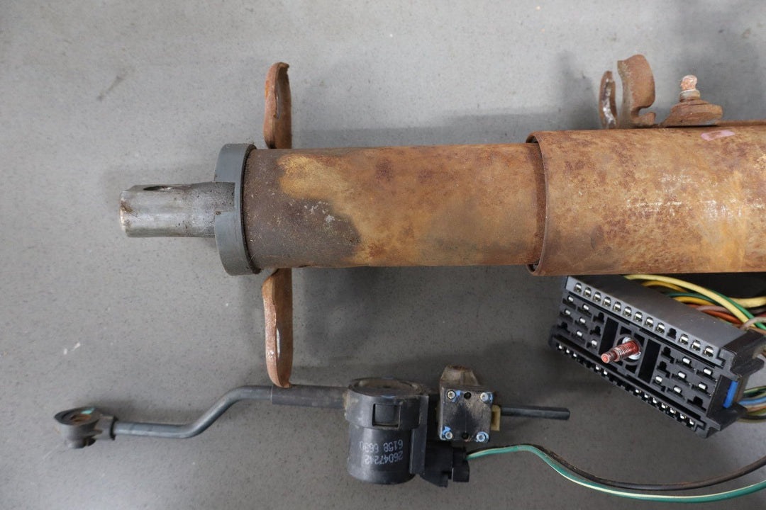 1996 Chevy Silverado C3500 Tilt Steering Column with Key/Switches GMT400 OBS
