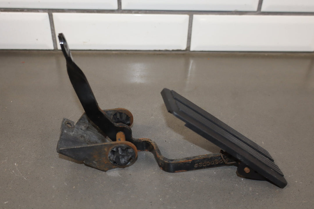 1996 Dodge Dakota Automatic Transmission Brake & Throttle Pedals OEM