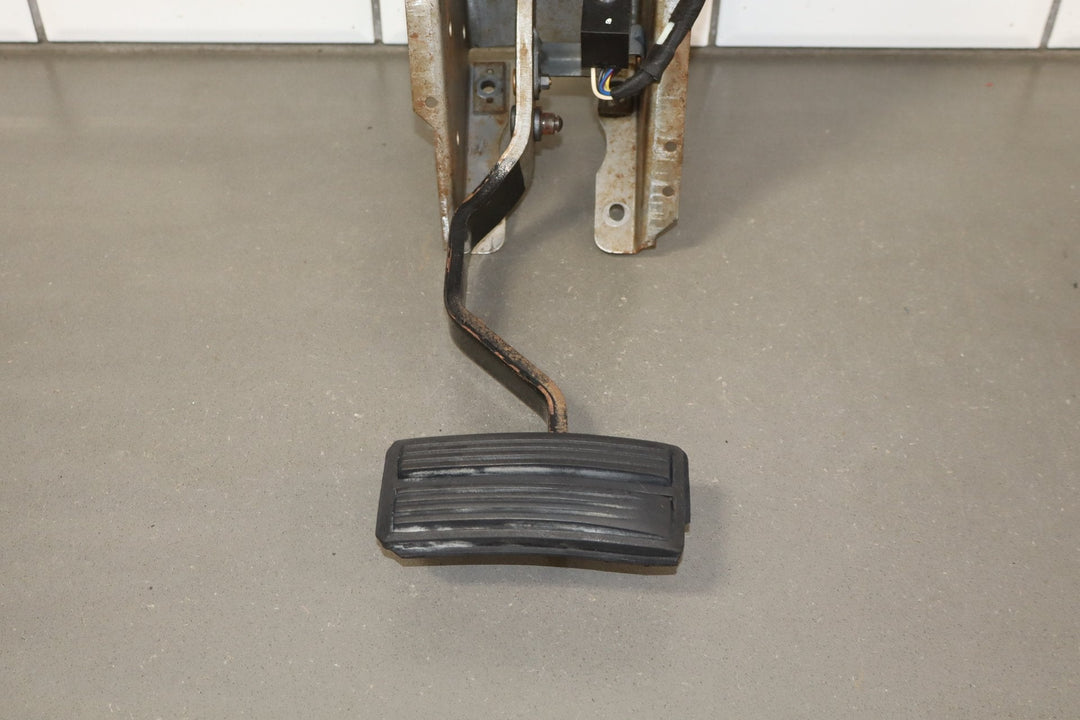 1996 Dodge Dakota Automatic Transmission Brake & Throttle Pedals OEM