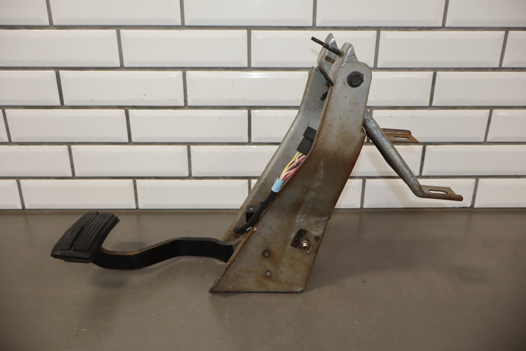 1996 Dodge Dakota Automatic Transmission Brake & Throttle Pedals OEM