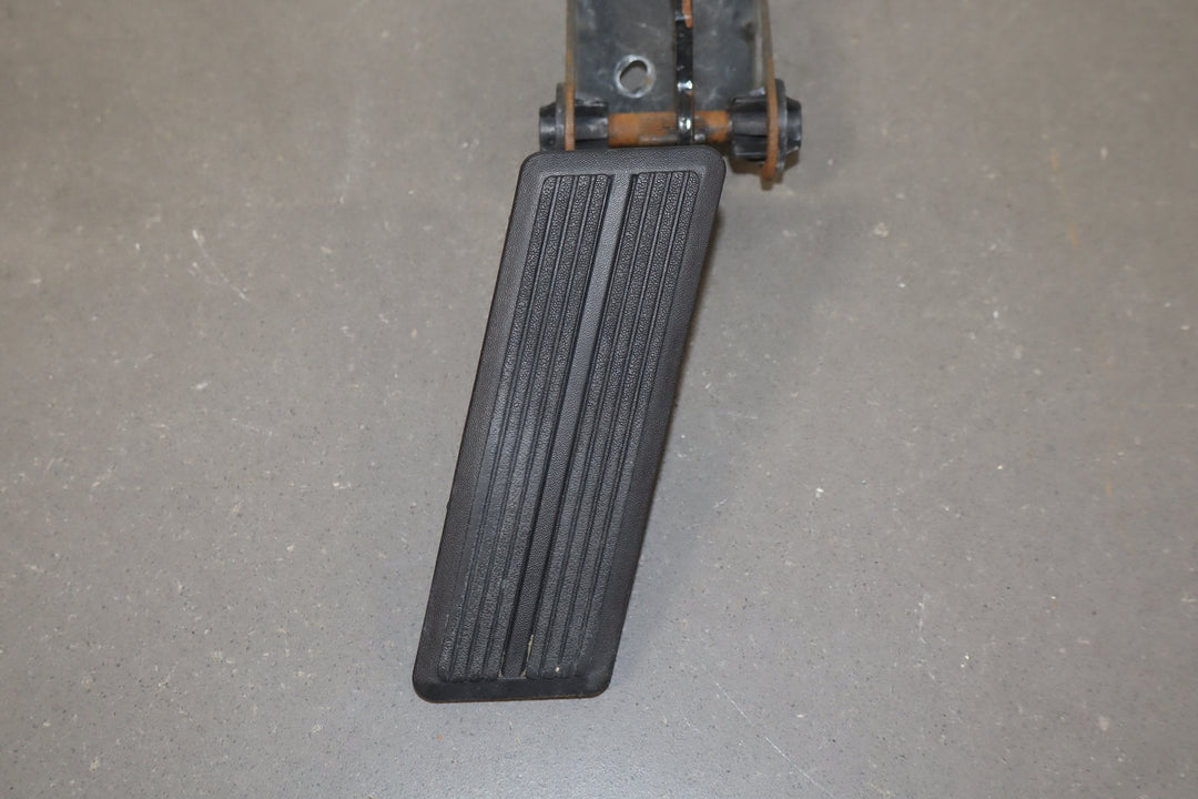 1996 Dodge Dakota Automatic Transmission Brake & Throttle Pedals OEM