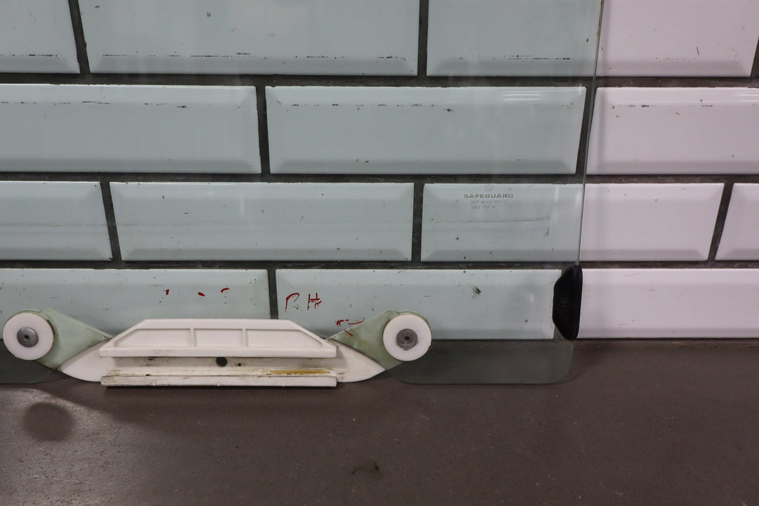 1996 Dodge Dakota SLT Right Front Door Window