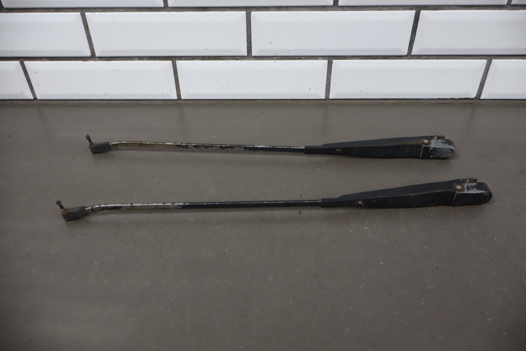 1996 Dodge Dakota SLT Wiper Arm Pair