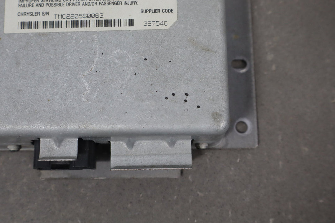 1996 Dodge Dakota SRS Chassis Module 56020211 OEM