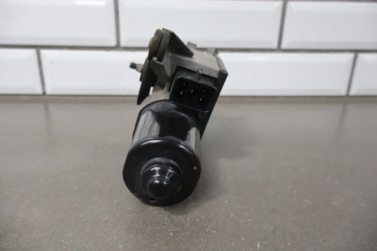 1996 GMC Suburban Front Wiper Motor 15740719 OEM