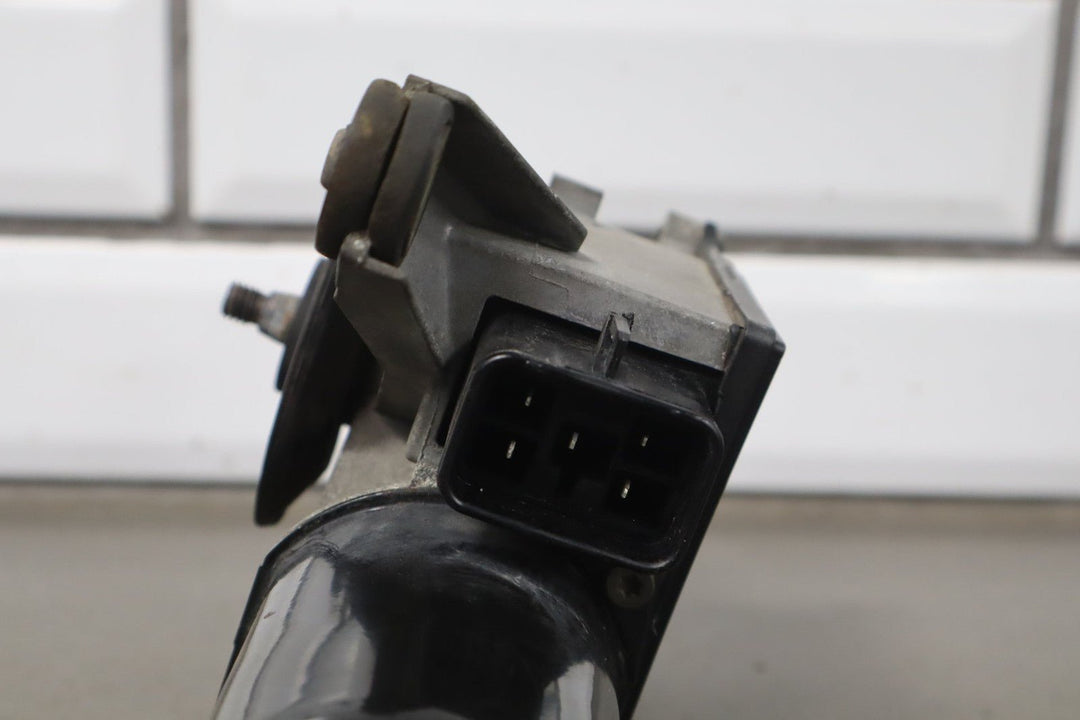 1996 GMC Suburban Front Wiper Motor 15740719 OEM