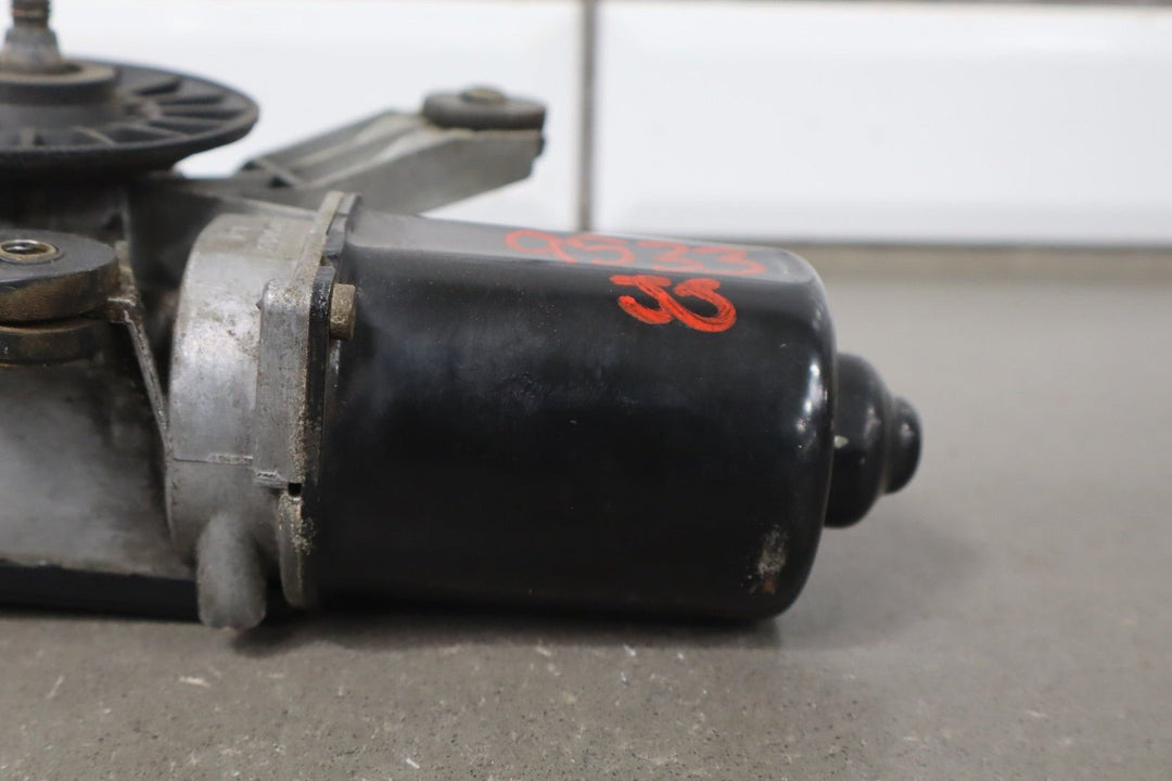 1996 GMC Suburban Front Wiper Motor 15740719 OEM