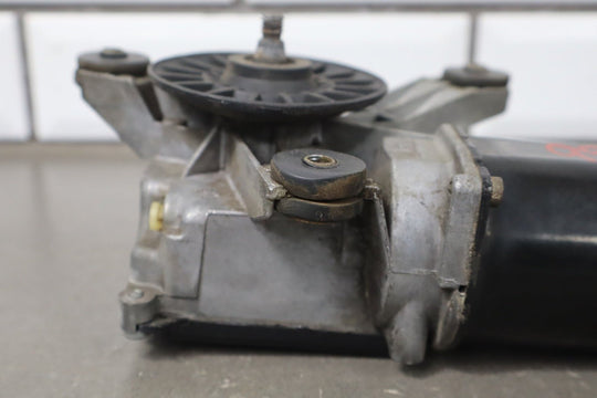 1996 GMC Suburban Front Wiper Motor 15740719 OEM