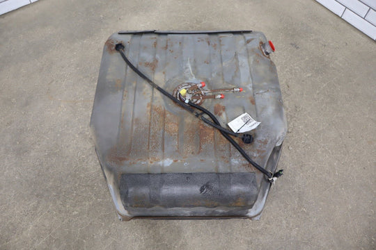 1996 GMC Suburban GMT400 7.4L 454 42 Gallon Fuel Tank OEM