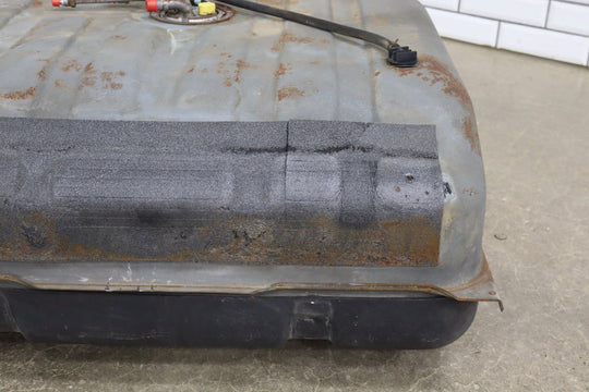 1996 GMC Suburban GMT400 7.4L 454 42 Gallon Fuel Tank OEM