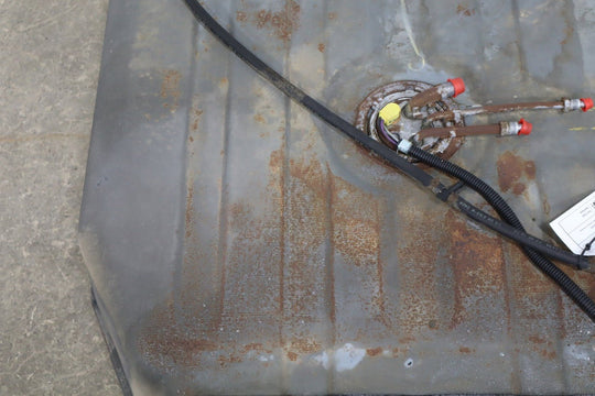 1996 GMC Suburban GMT400 7.4L 454 42 Gallon Fuel Tank OEM