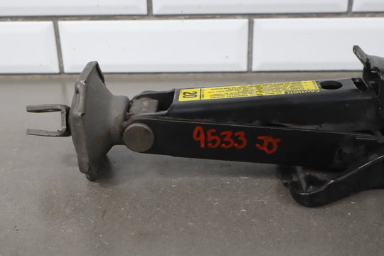1996 GMC Suburban GMT400 Emergency Roadside Jack OEM