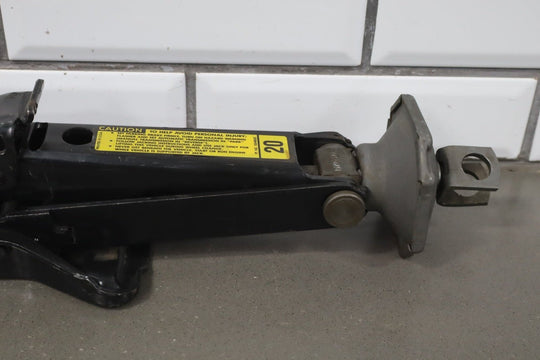 1996 GMC Suburban GMT400 Emergency Roadside Jack OEM