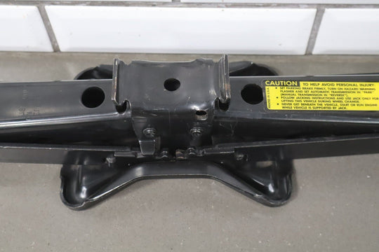 1996 GMC Suburban GMT400 Emergency Roadside Jack OEM