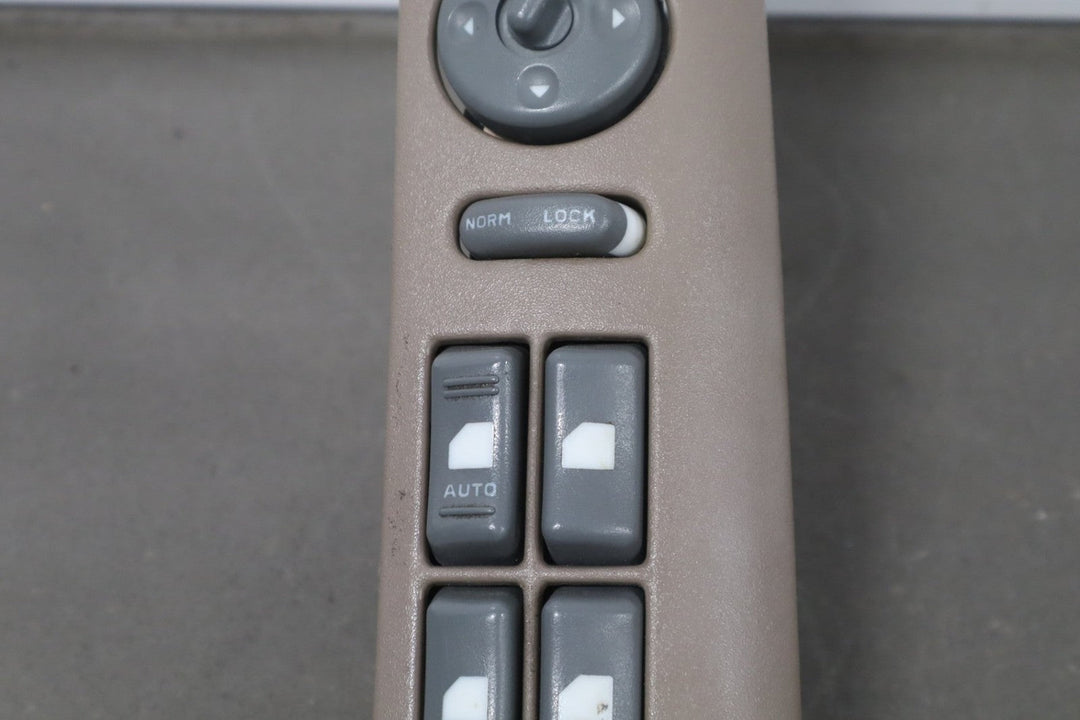 1996 GMC Suburban GMT400 Left Front Window Switch 15724555 OEM