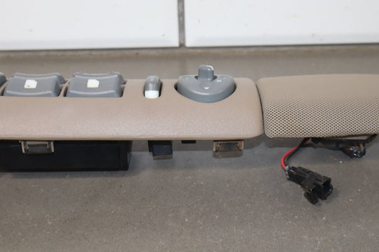 1996 GMC Suburban GMT400 Left Front Window Switch 15724555 OEM