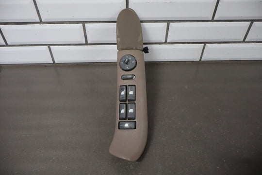 1996 GMC Suburban GMT400 Left Front Window Switch 15724555 OEM