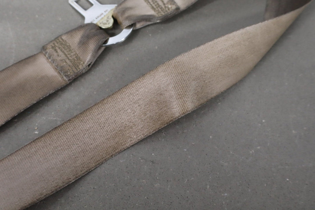 1996 GMC Suburban Left Front Seat Belt Neutral 52