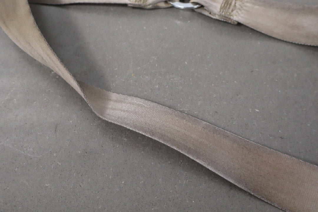 1996 GMC Suburban Left Front Seat Belt Neutral 52