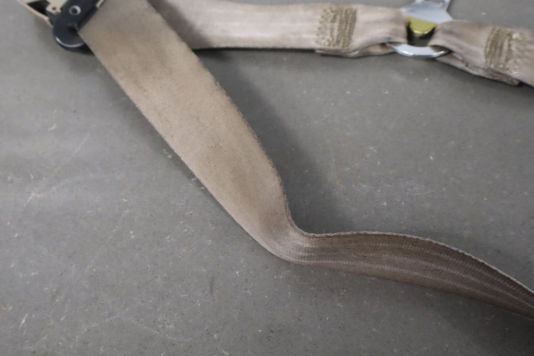 1996 GMC Suburban Left Front Seat Belt Neutral 52