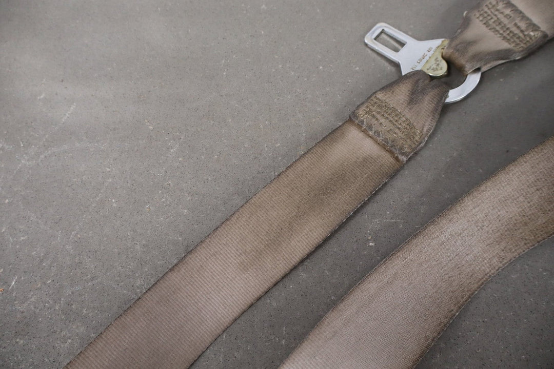 1996 GMC Suburban Left Front Seat Belt Neutral 52