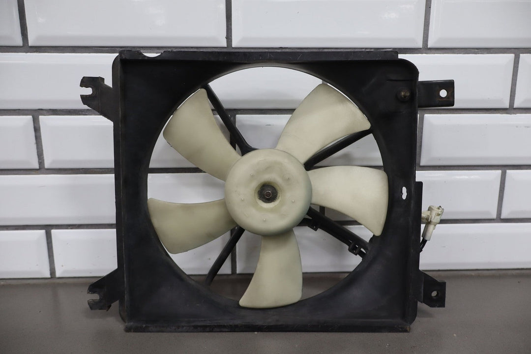 1996 Mazda MX - 5 Miata Condenser Cooling Fan NA0161710